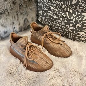 Stretchy Hightop Slip On Lace Up Tan & Gray Mesh Stripe Sneakers Sz 7